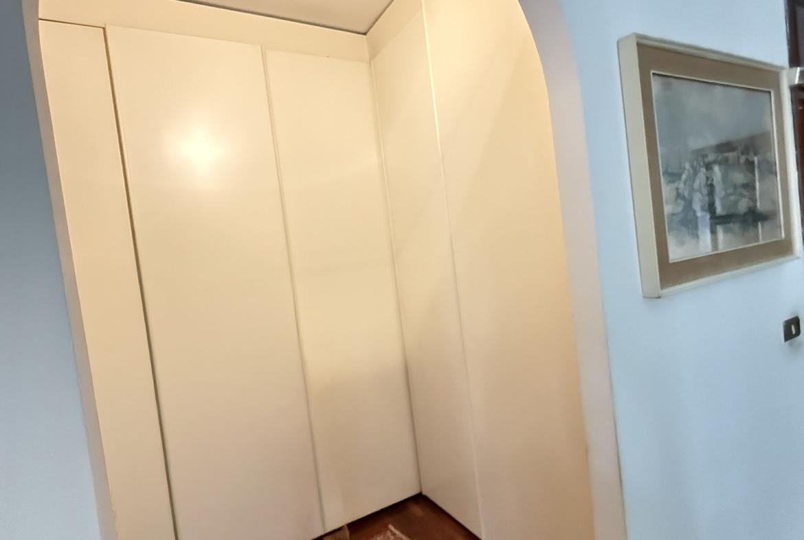 Ampio cinque locali adiacenze Corso Marconi