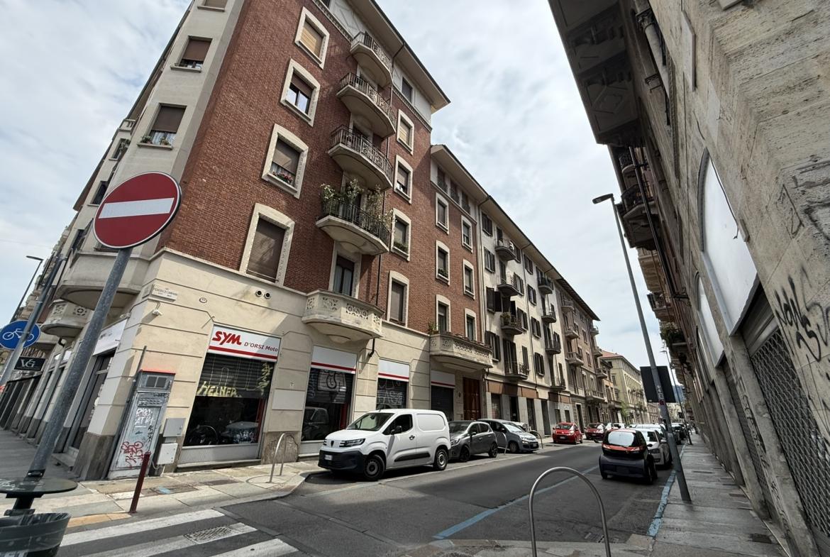 Ampio cinque locali adiacenze Corso Marconi