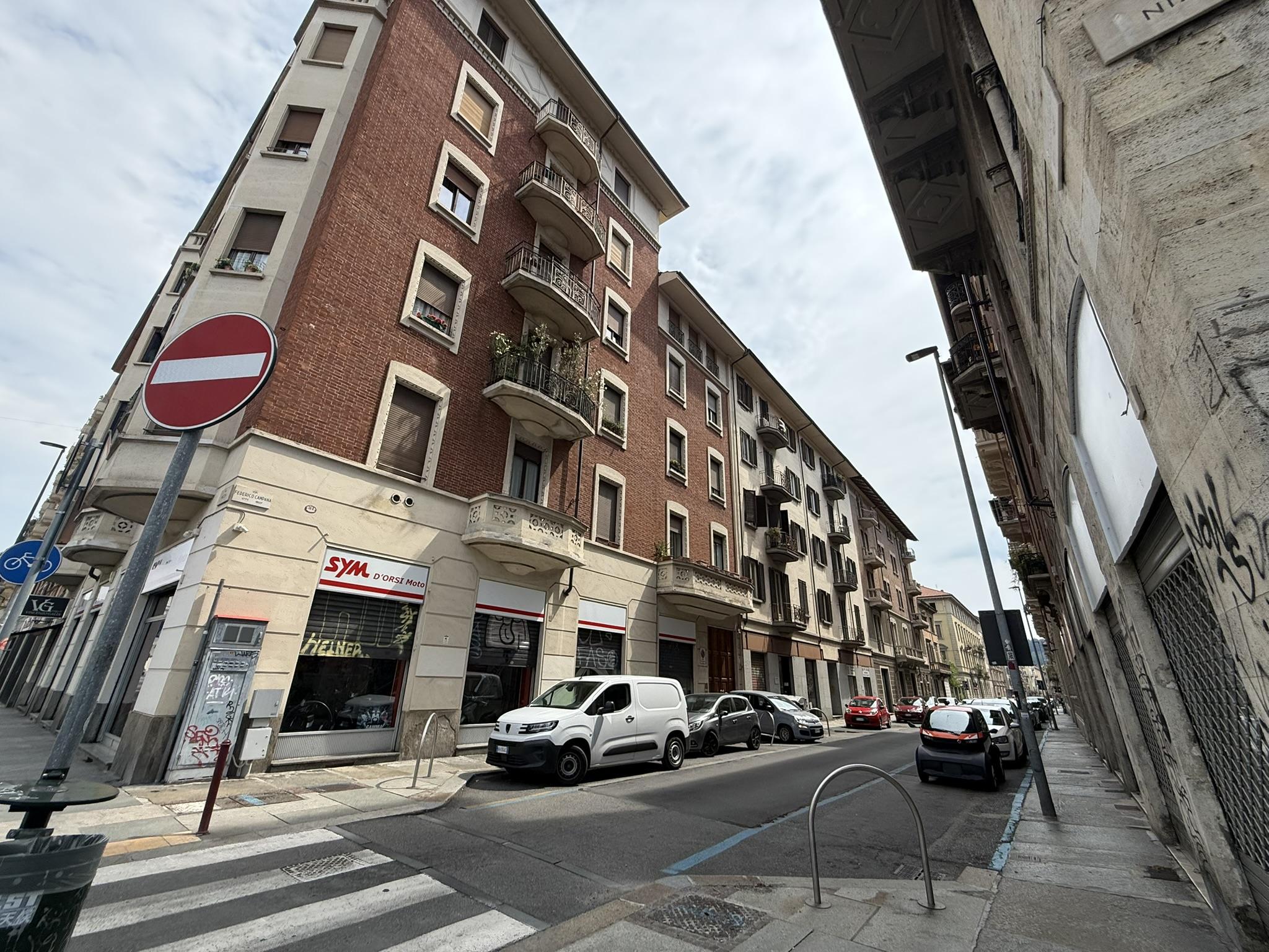 VIA CAMPANA ADIACENZE CORSO MARCONI E VIA VALPERGA CALUSO SIGNORILE 5 LOCALI IN PALAZZO D’EPOCA_42 Ampio cinque locali adiacenze Corso Marconi