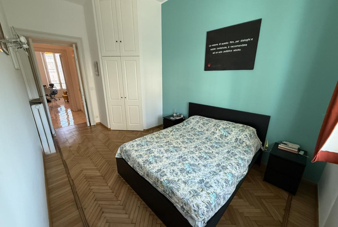 Signorile quadrilocale ristrutturato in Via Nizza